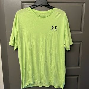Men’s Under Armour Shirt
